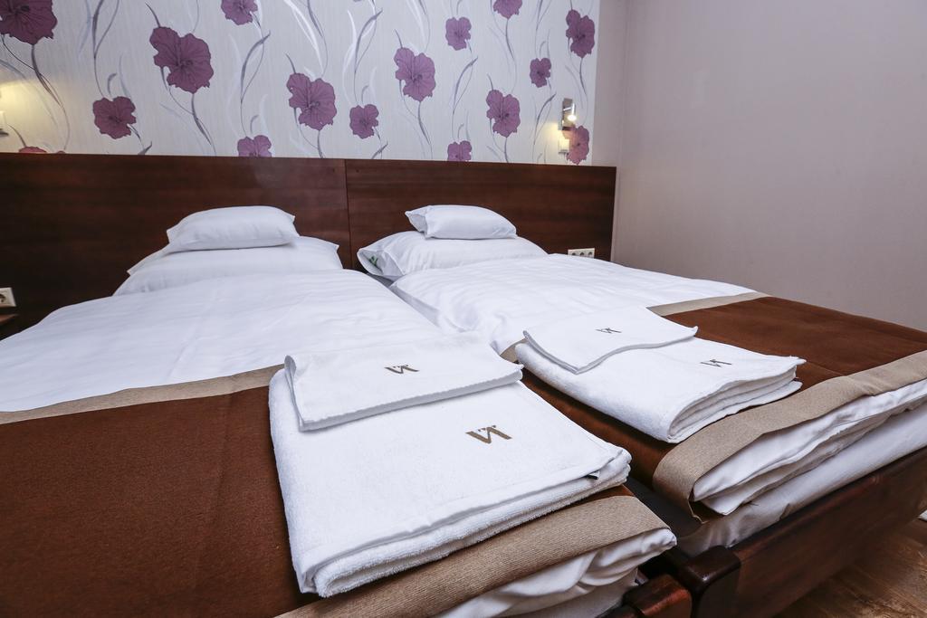 Hotel Granatalma Vendeghaz Fehérvárcsurgó Zewnętrze zdjęcie