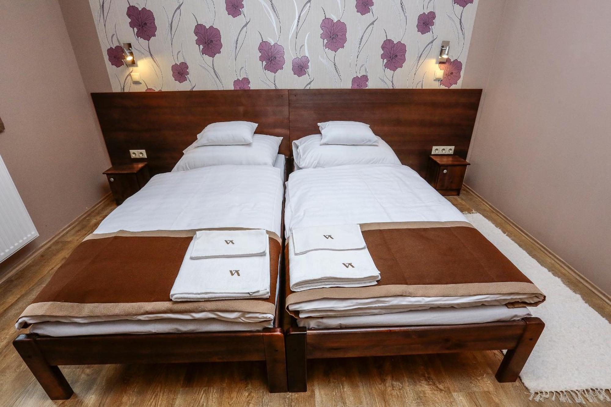 Hotel Granatalma Vendeghaz Fehérvárcsurgó Zewnętrze zdjęcie