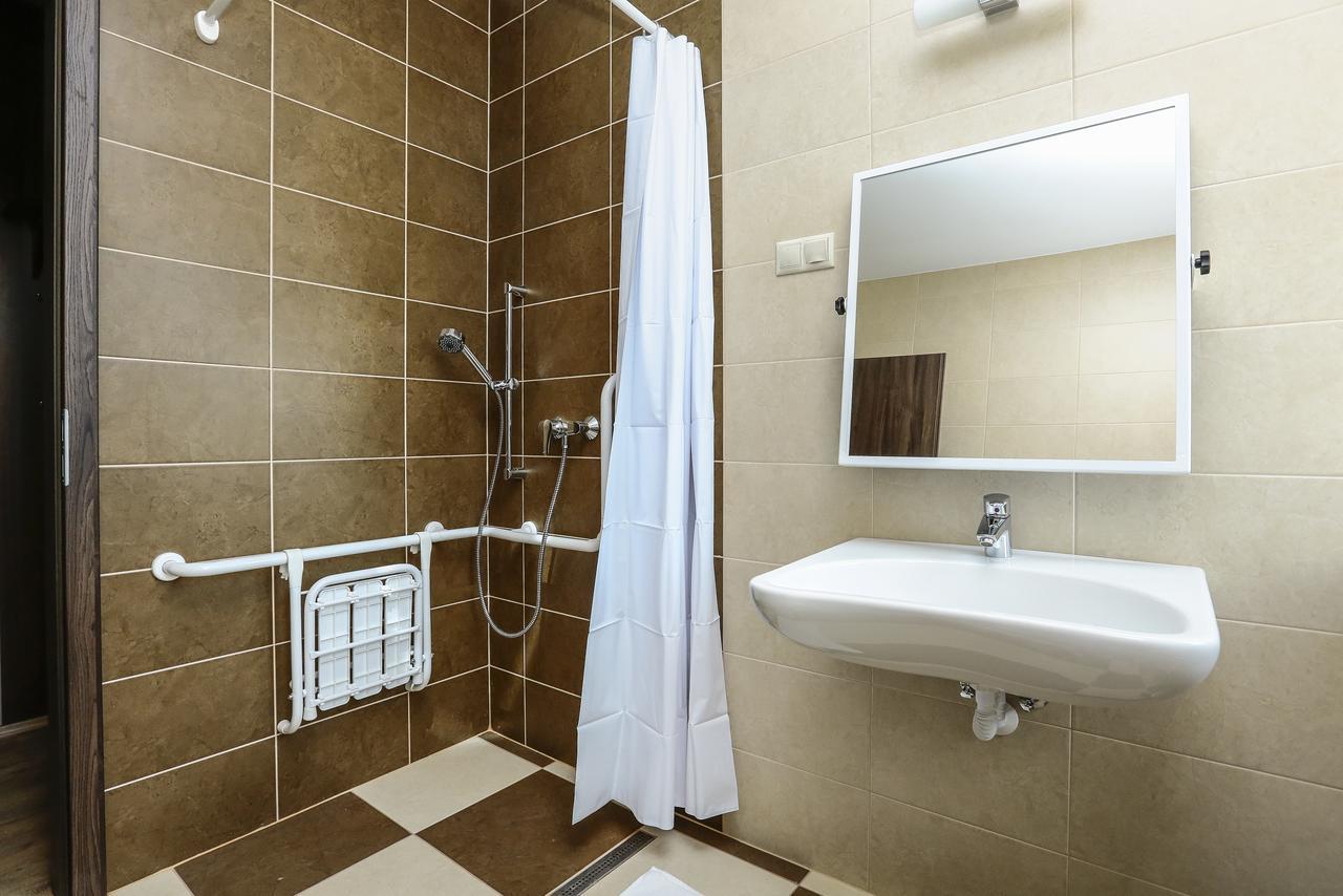 Hotel Granatalma Vendeghaz Fehérvárcsurgó Zewnętrze zdjęcie